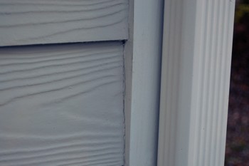 How to Caulk Siding