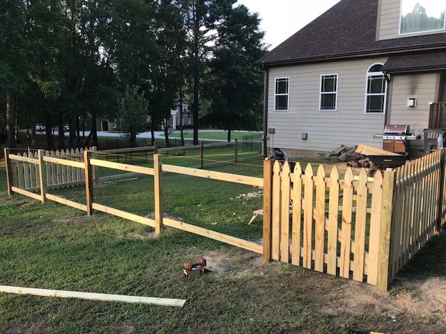 Gothic Picket Fence Slide 6